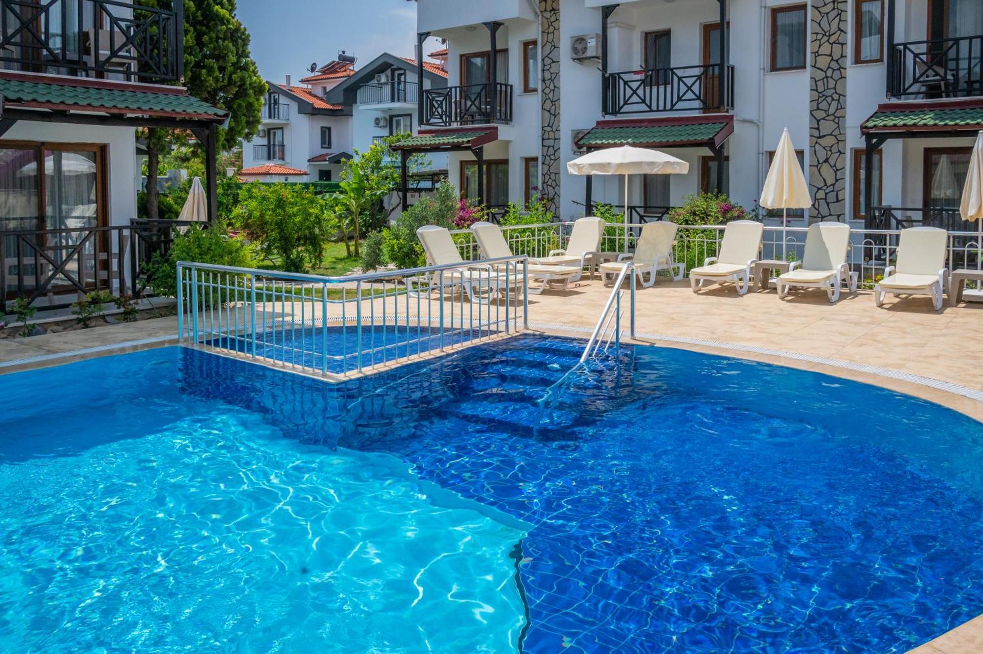Loya Vita Hotel 达利安 外观 照片